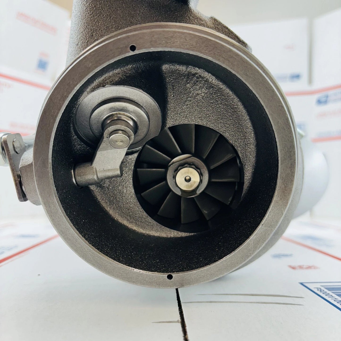 NEW Turbo HY35W 3599811 4035044 For Truck Chrysler Bus Cummins ISB Diesel