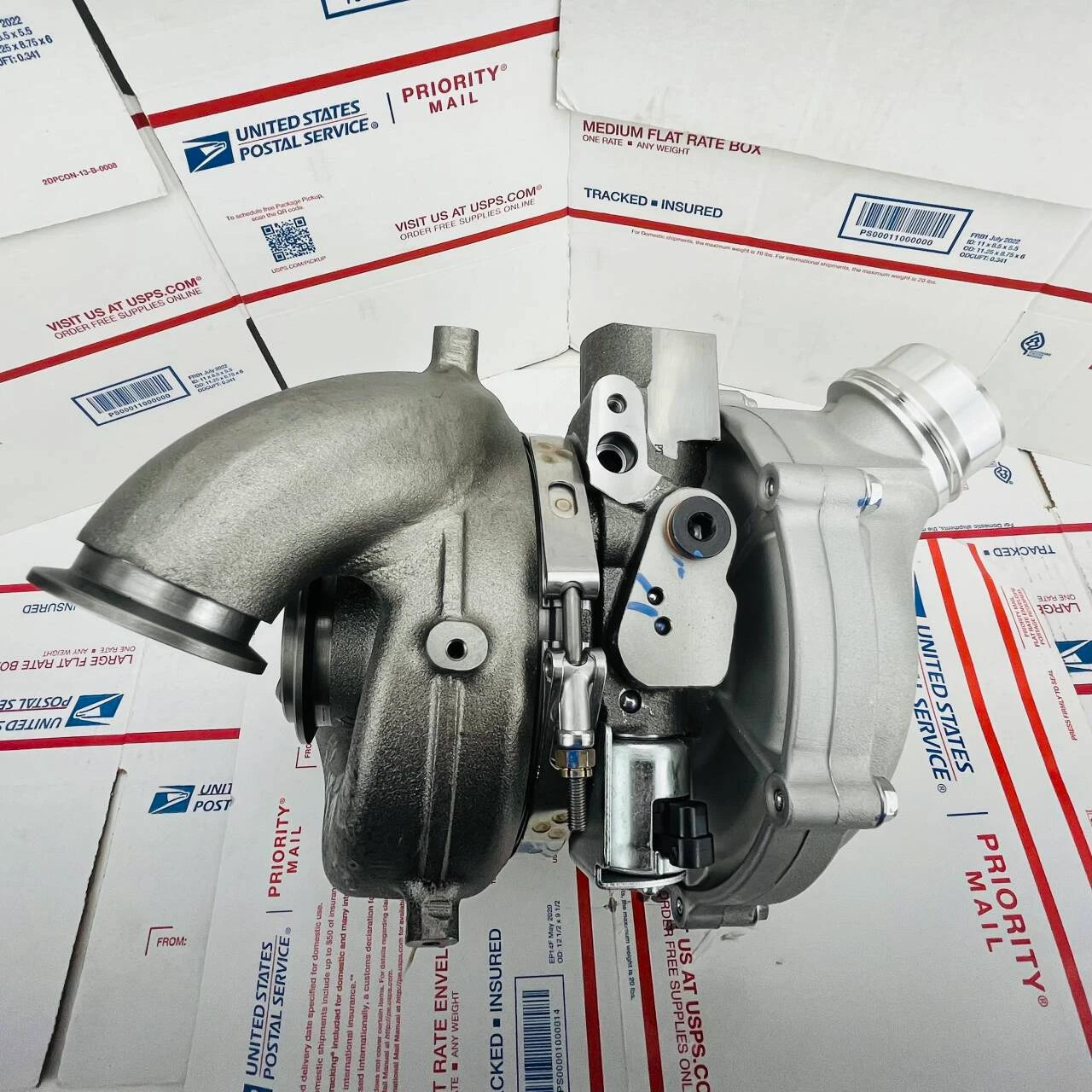 AVNT3788 Turbocharger 888143-0001 For Ford F-250 F-350 F-450 6.7L Power Stroke