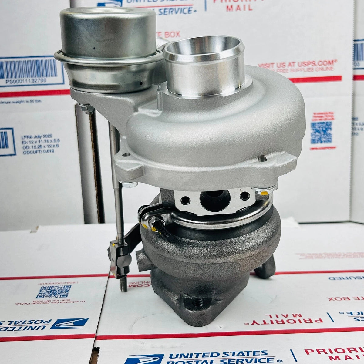 New Turbo Turbocharger 170064 FT4E-6K682-DB FT4E-6K682-DC RIGHT SIDE
