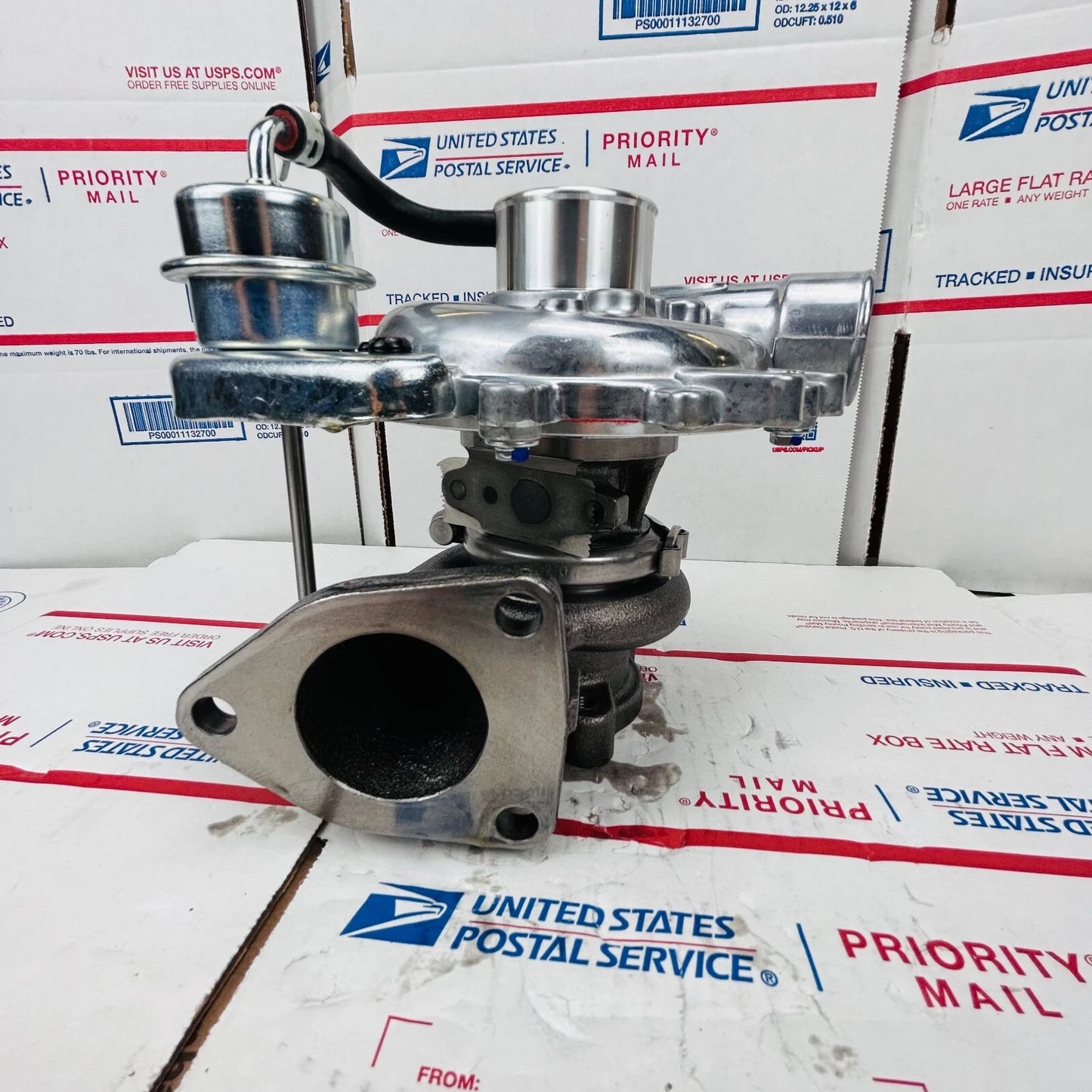 New CT16 Turbo 17201-30120 1720-0L030 For Toyota Land Cruiser Hi-Lux 2KD-FTV