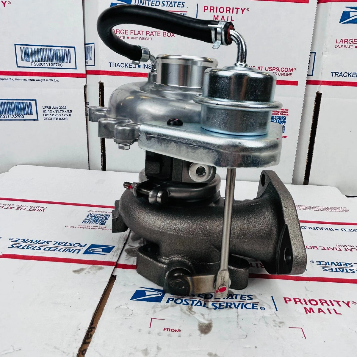 NEW Turbo CT16 17201-30080 1720130080 For Toyota Hiace Hilux CT FTV-2KD