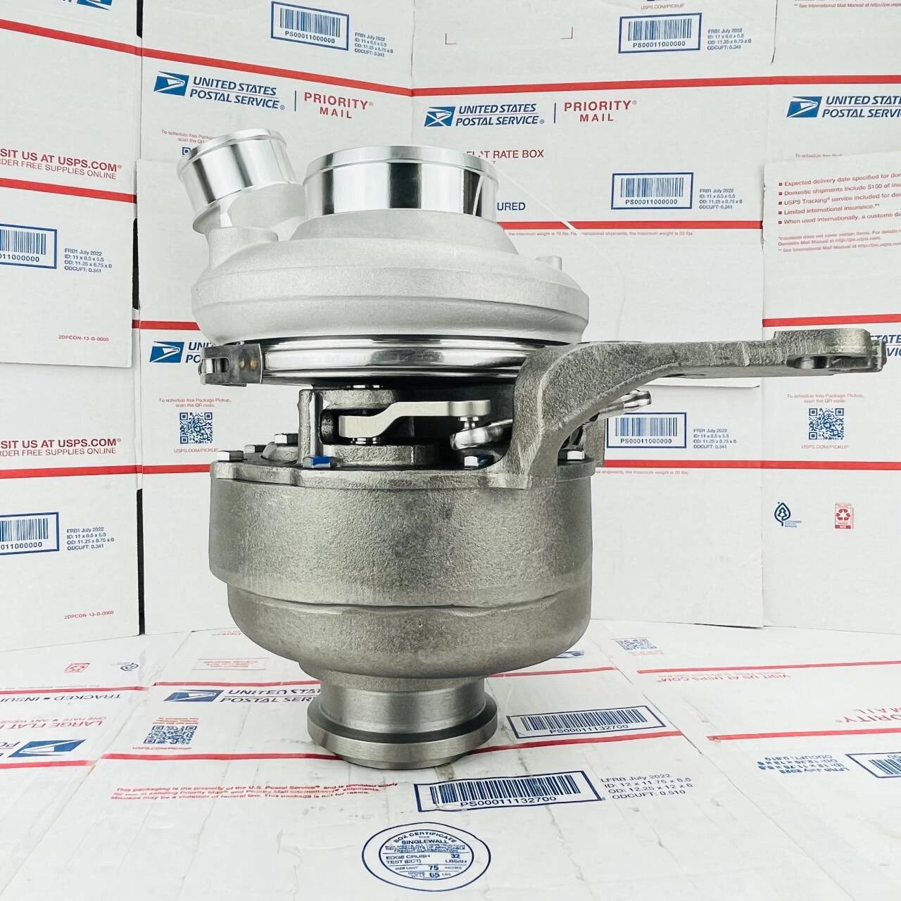 New Turbocharger 179032 173941 For S300 Inter Navistar Maxxforce DT466 I313 Turb