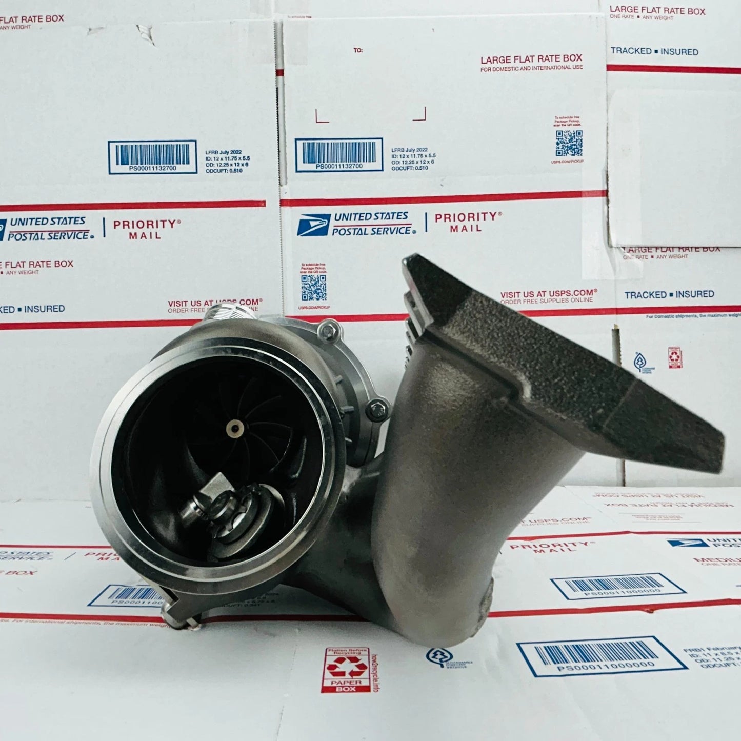 Upgraded Turbo 18559880021 18559700031 07K145701J For B03 Audi RS3 EA855 800HP
