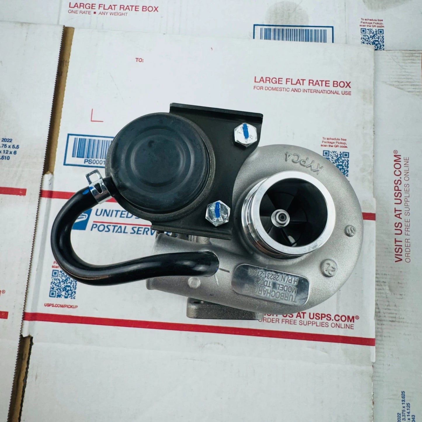 NEW Turbo 28231-27000 49173-02412 For TD025M-09 KIA Hyundai T-3.3 D4EA