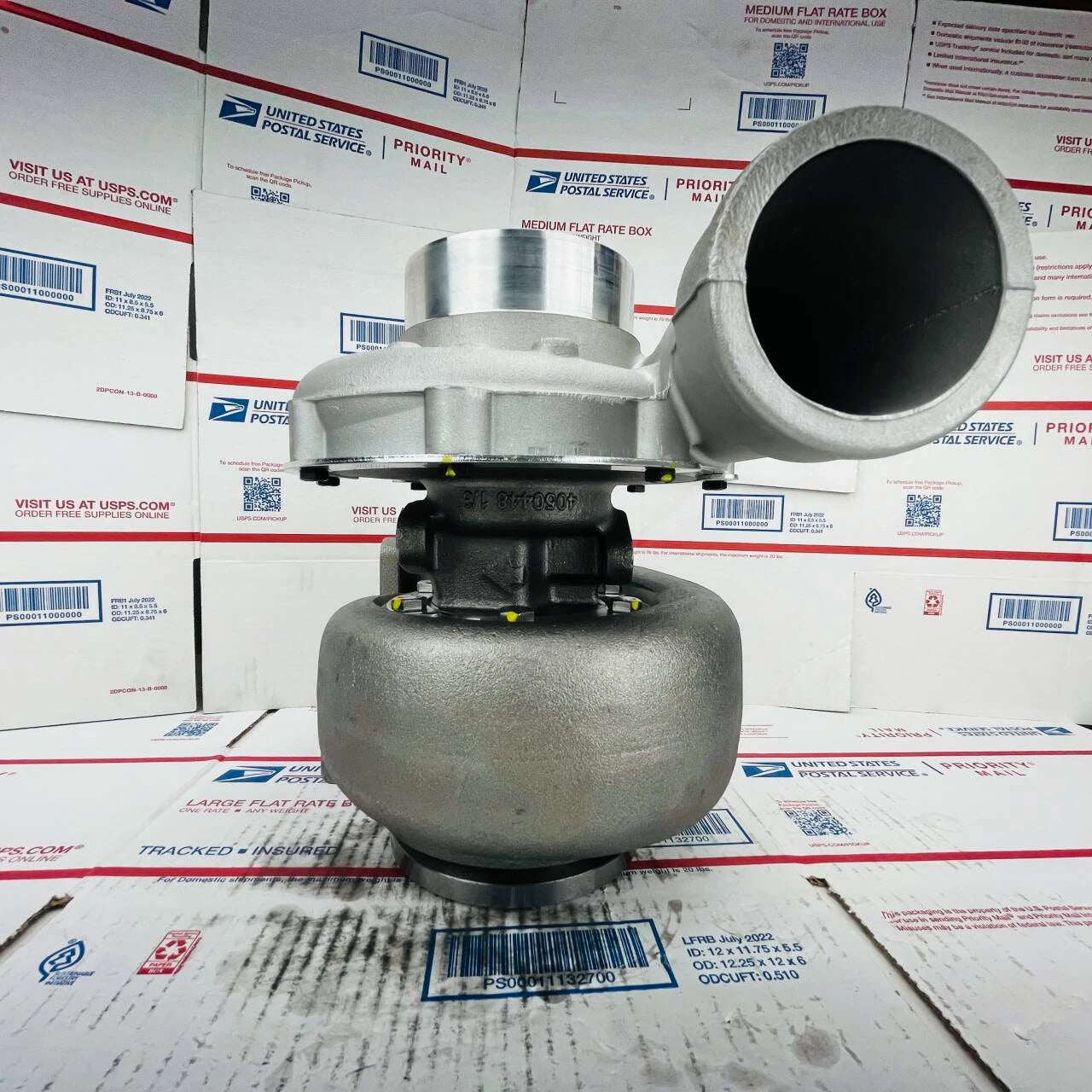 NEW Turbocharger 3533090 3533091 for H2E Cummins Industrial L10 Engine