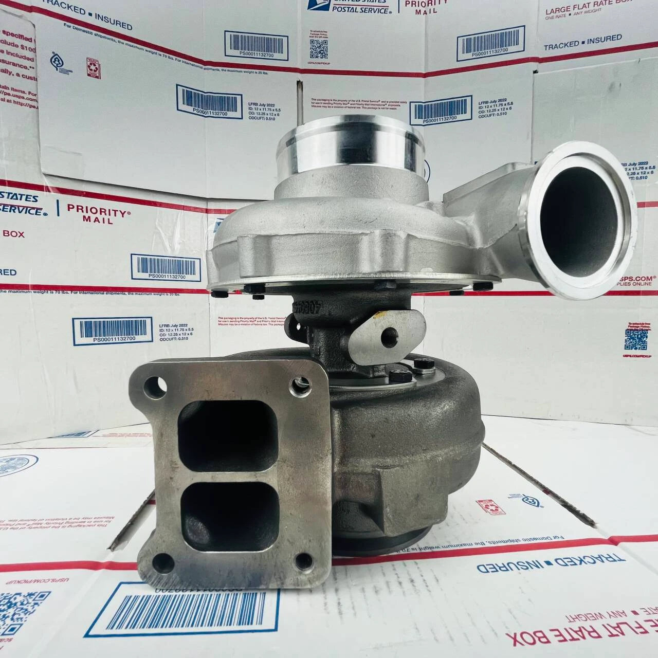 New HX50 Turbocharger 3597654 3597656 for Scania 124 Bus DC1201