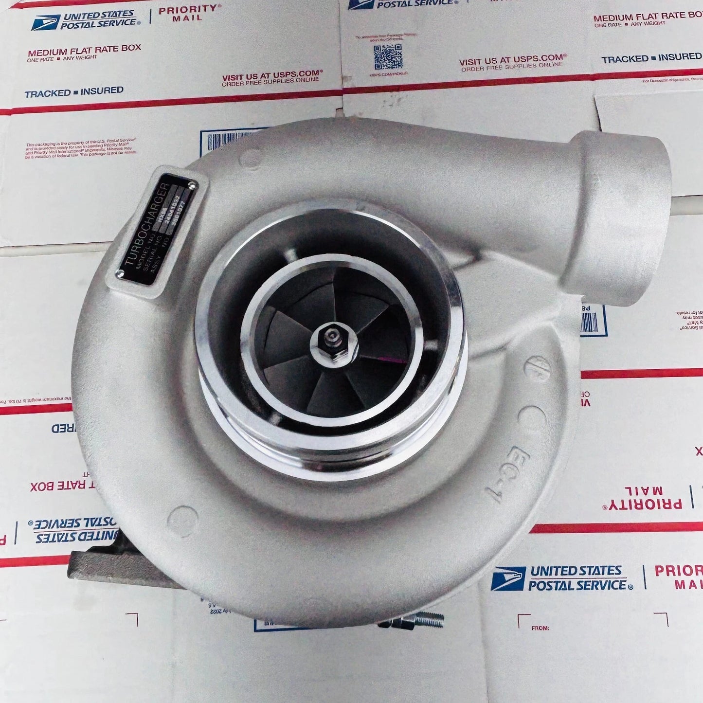 New Direct-fit Turbocharger 4031216H 85000376 For HX55 Volvo Bus D12C