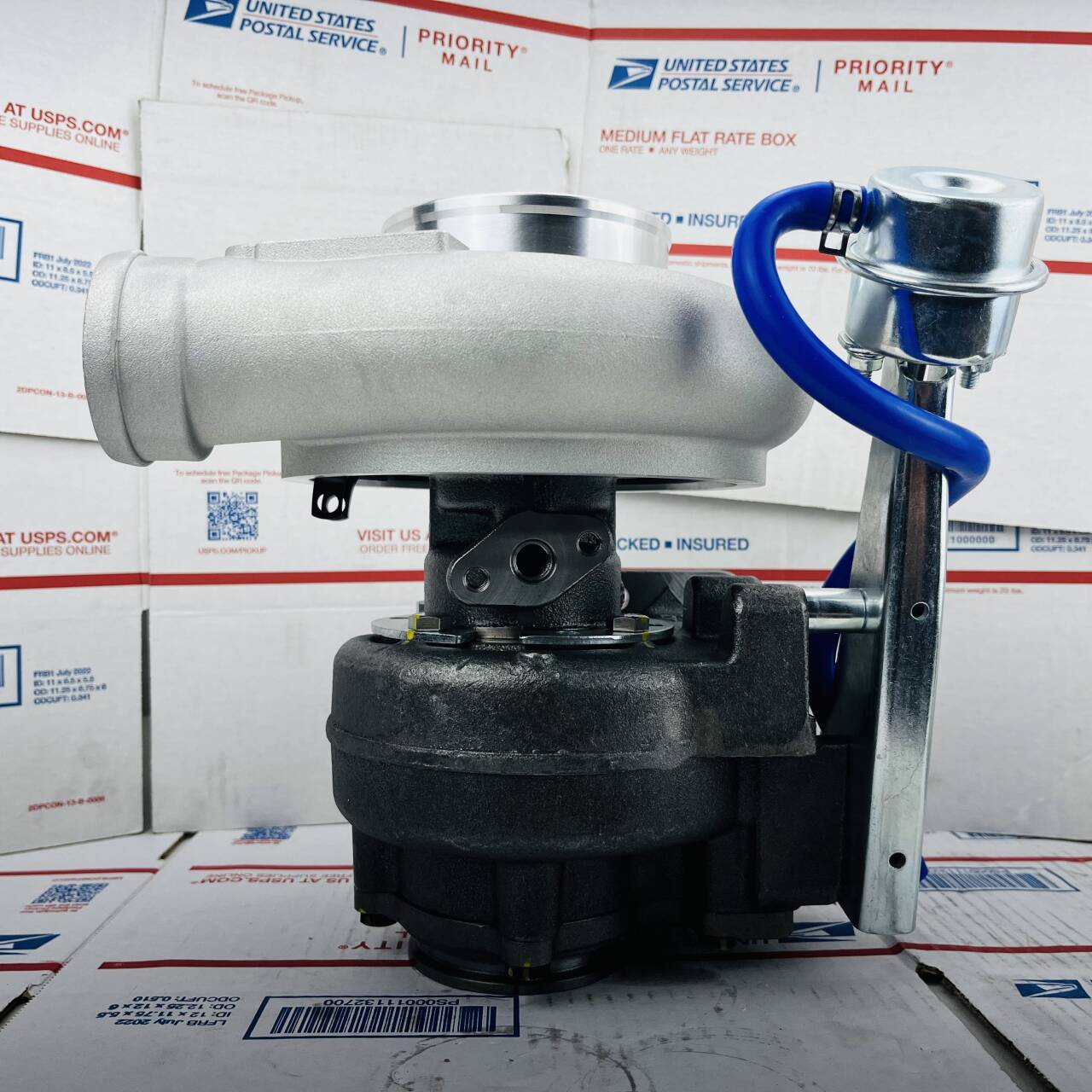 New Turbocharger 3599725 3536321 For HX35W Cummins Truck 6BTAA 6BTE 5.9L