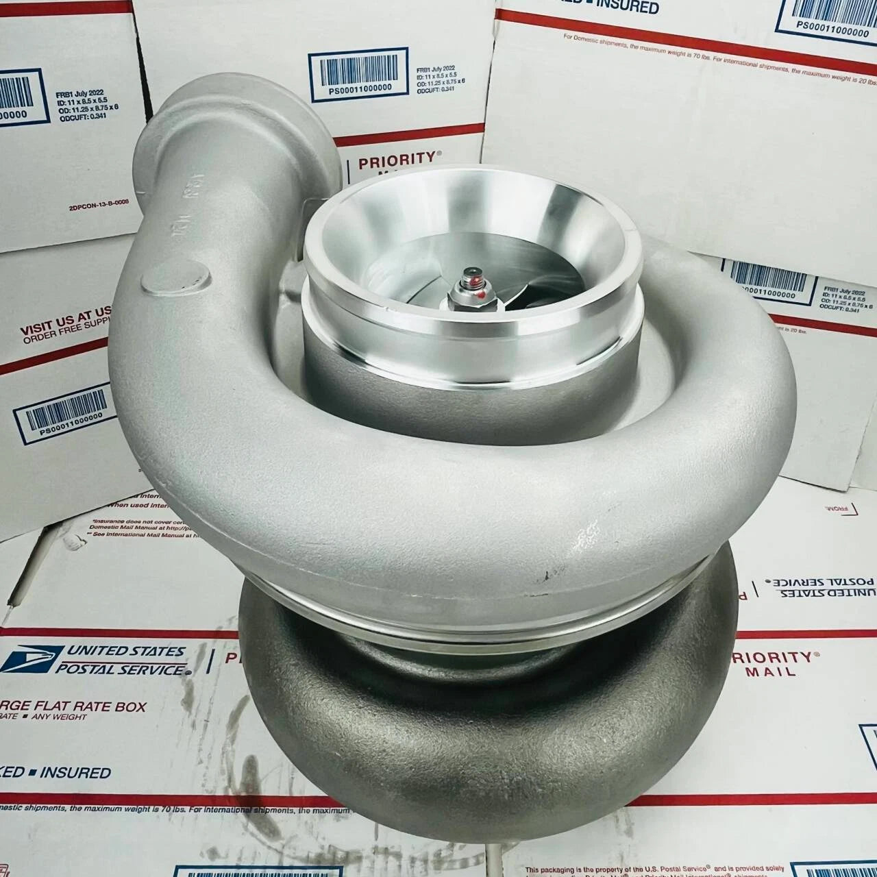 TV8115 Turbo 465516-0001 5108082 For Detroit Diesel Industrial 16V149T