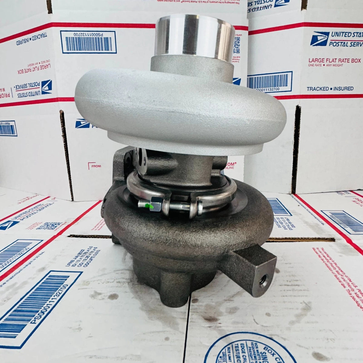 NEW TURBO TD06H-16M 49179-02300 For Caterpillar 3066 Earth Moving 3066T