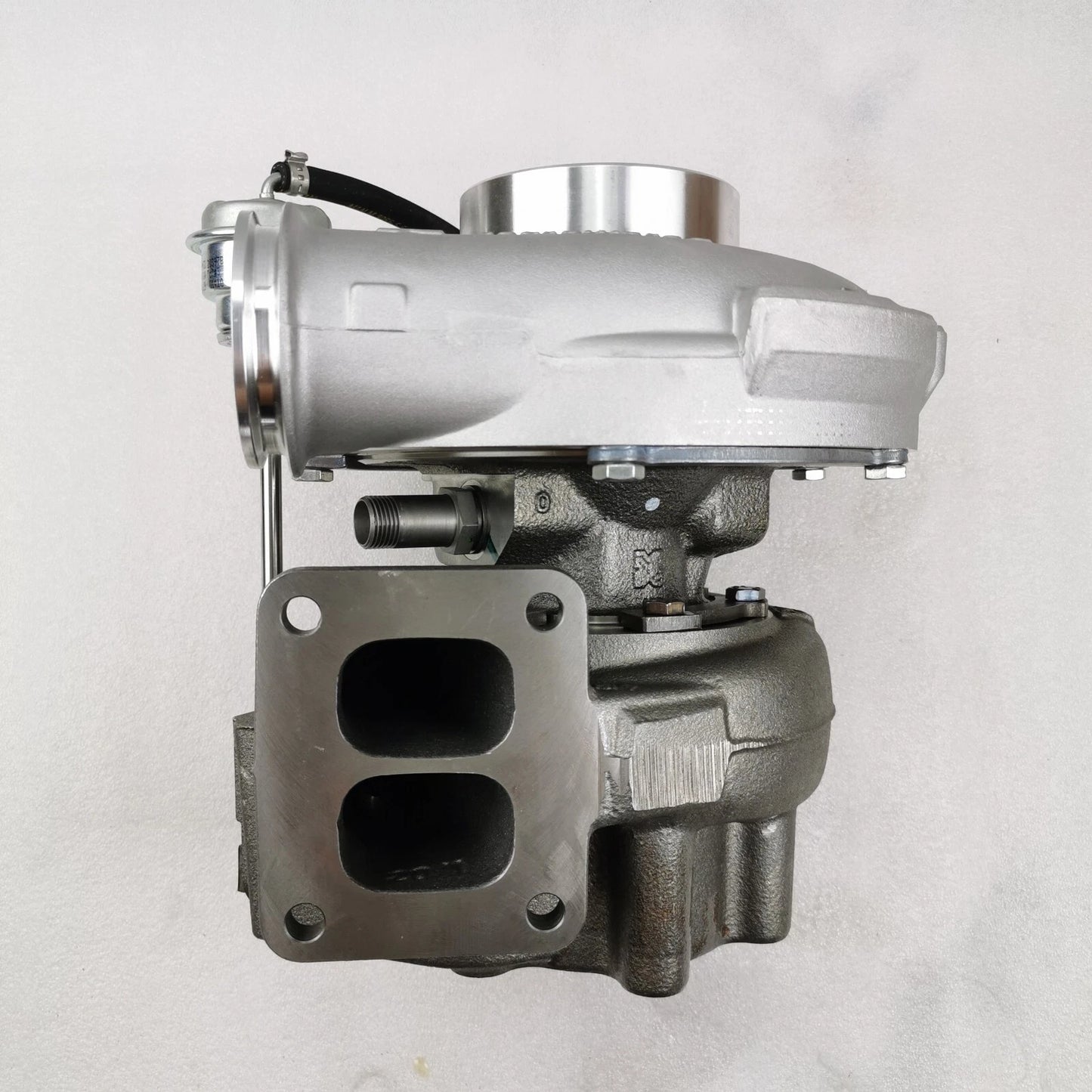 BorgWarner Turbocharger 53319707520 53319887520 For K31 Man Railway D2876LE124