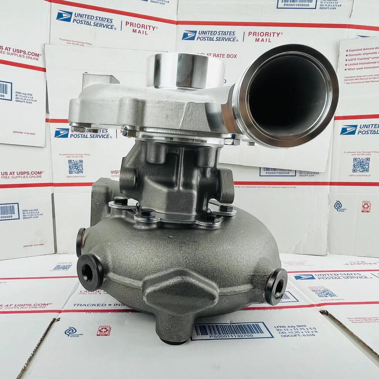 NEW Turbocharger 53339706793 53339706792 For K33 MAN Ship D2840LXE