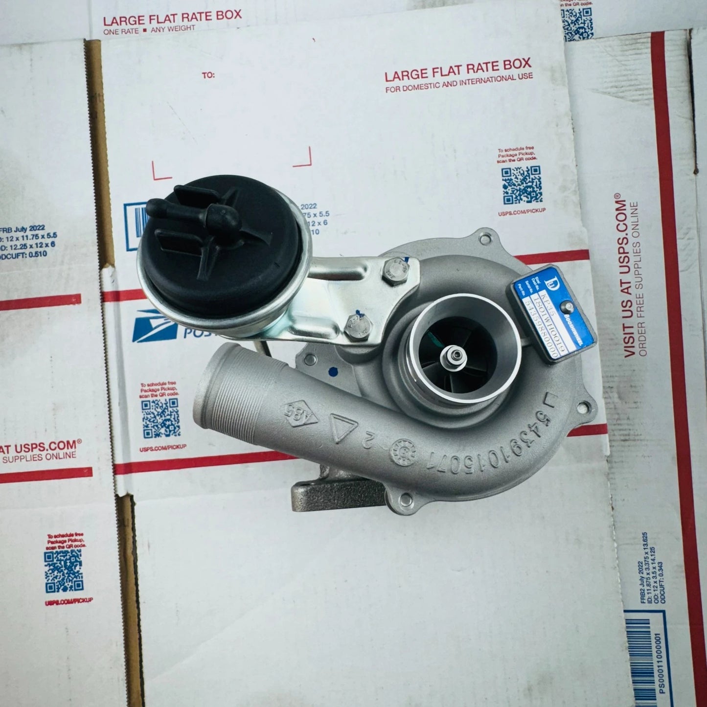 NEW Turbocharger 54359880000 54359700000 For KP35 Nissan Renault K9k-702