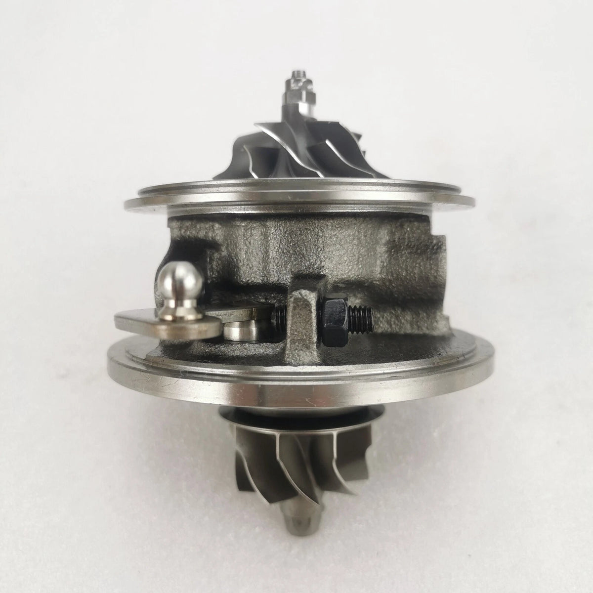 Turbo Cartridge 54399700111 54399880111 LR021045 LR004039 For 2005-10 Land Rover