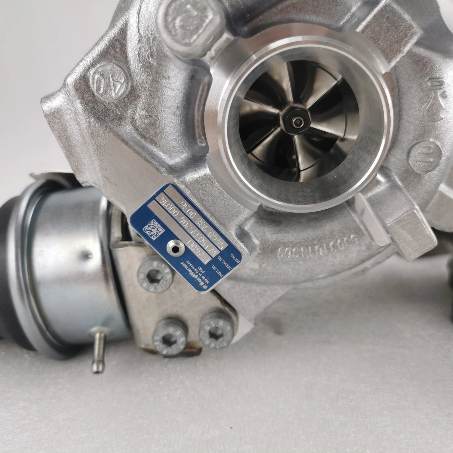OEM Genuine BV40 Turbo For VW Passat Touran Audi A3 Q3 2.0L Diesel 54409700036