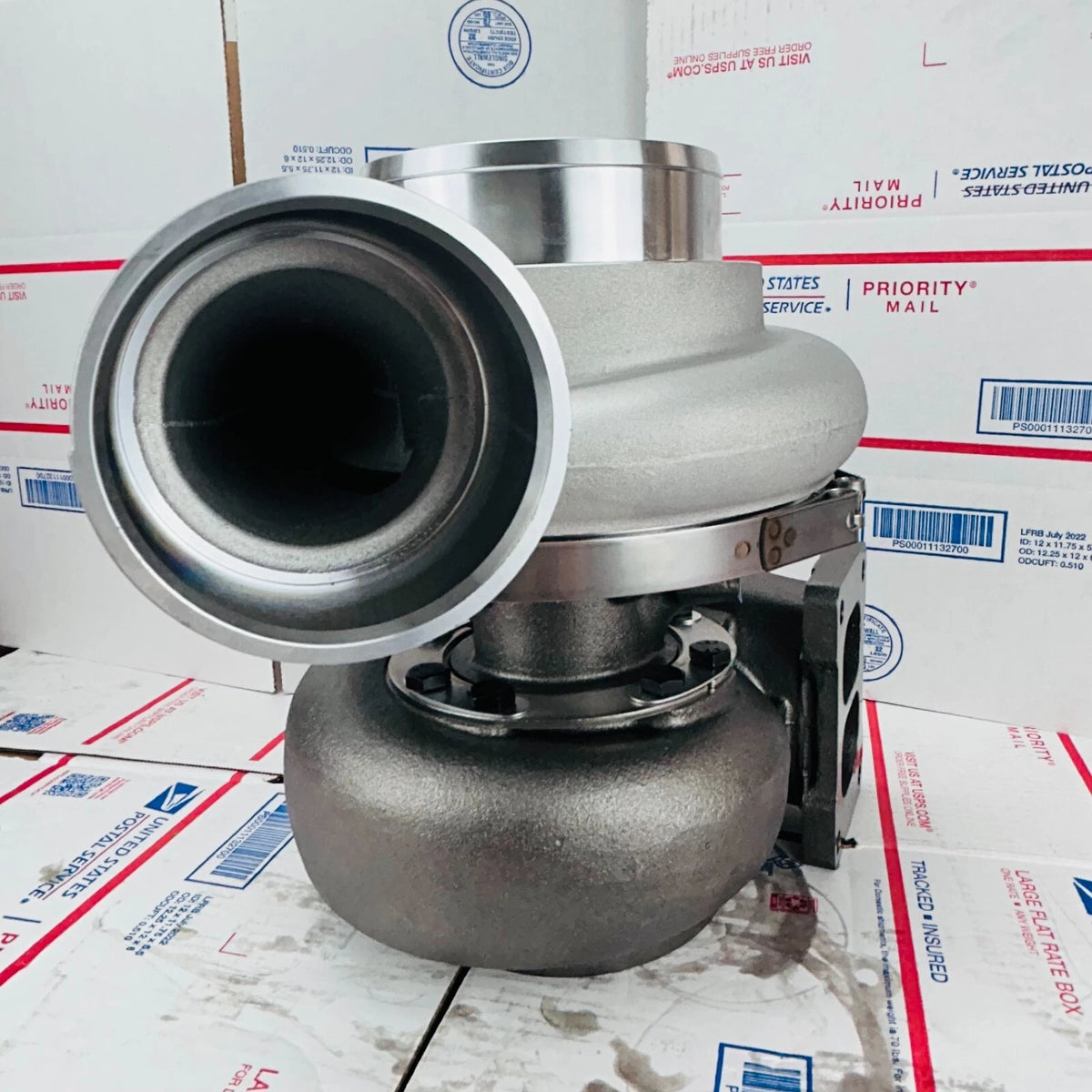 NEW Turbocharger 6505-71-5030 6505715030 for Komatsu D275A-3 D275A-5 S6D140