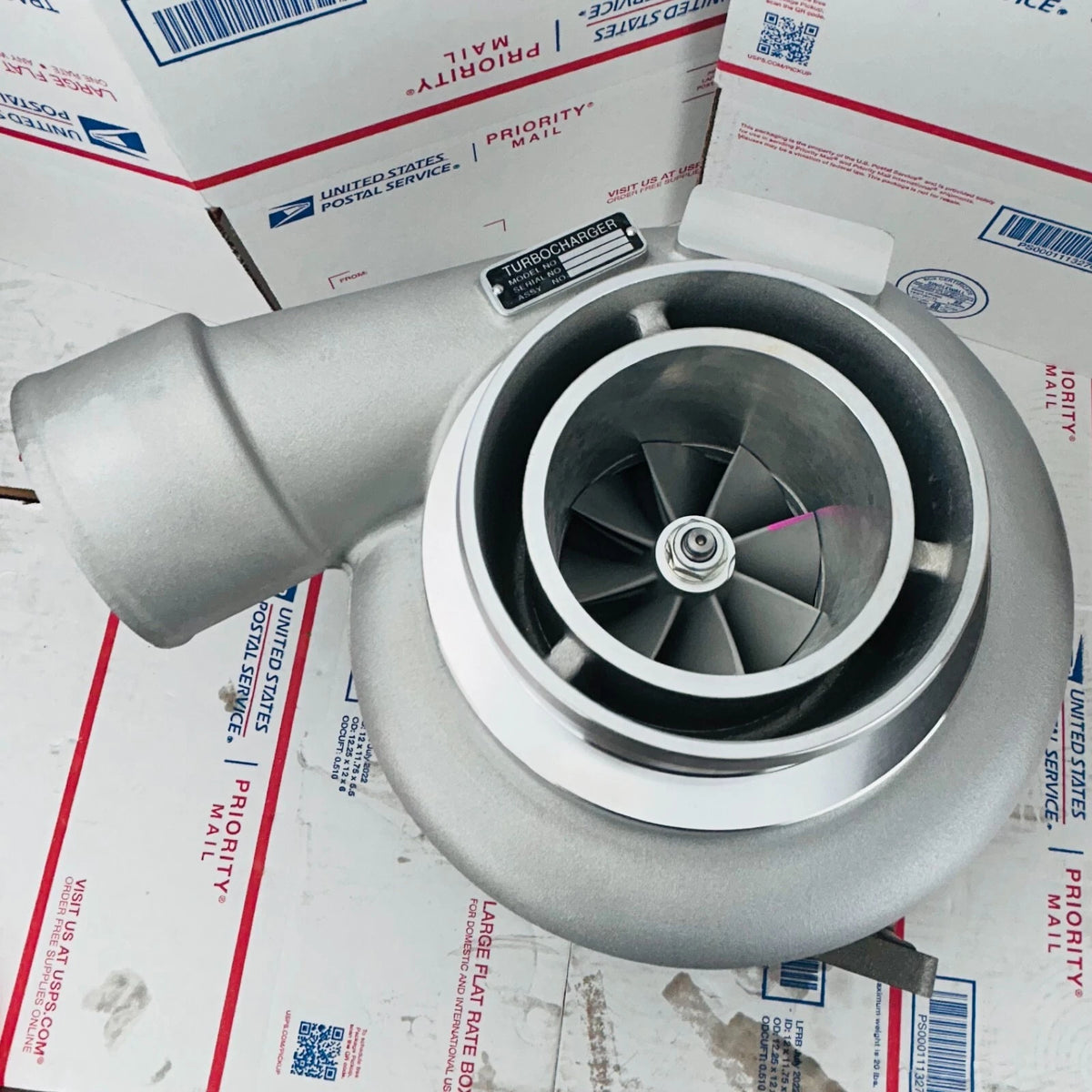 NEW Turbocharger 6505-71-5030 6505715030 for Komatsu D275A-3 D275A-5 S6D140