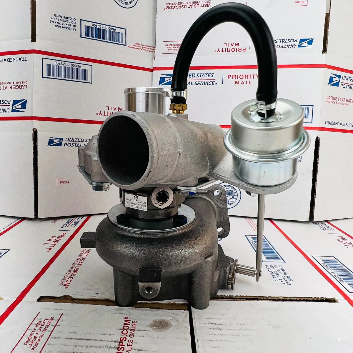 NEW Turbocharger 700716-0009 8972089663 For GT2056S Isuzu Truck 4HE1XS Engine