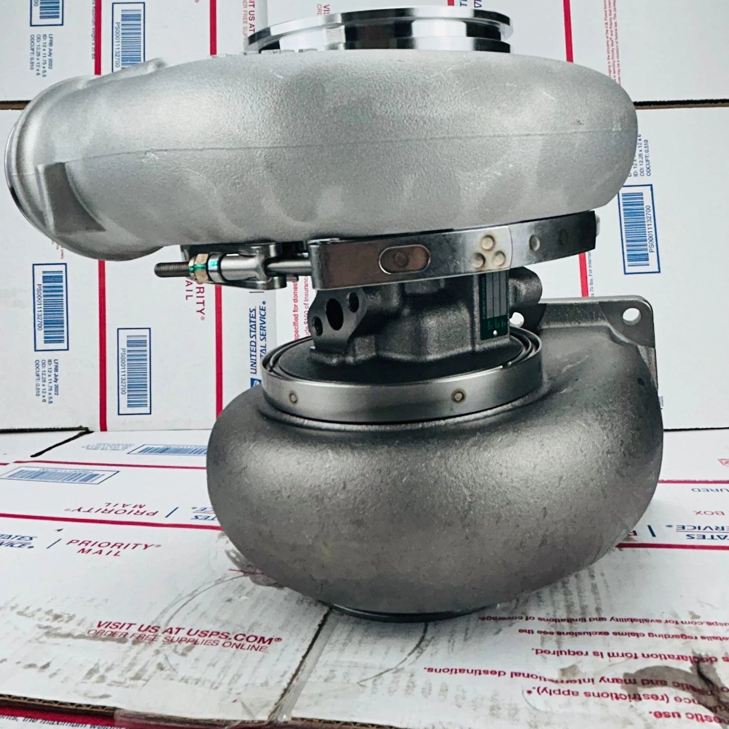 Turbocharger 724260-0001 For UTV7125 Waukesha Industrial Gen set 18.0L