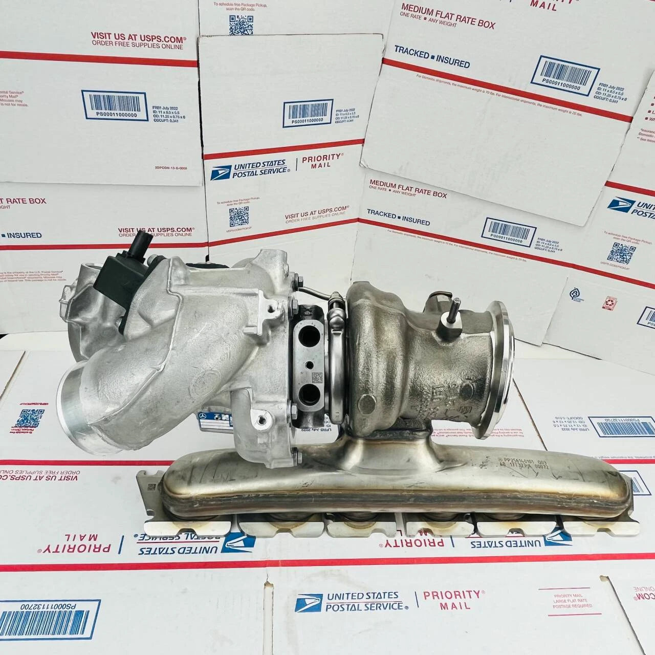 OEM Genuine Turbocharger  A2560901100 For Mercedes AMG GT53 4MATIC X290