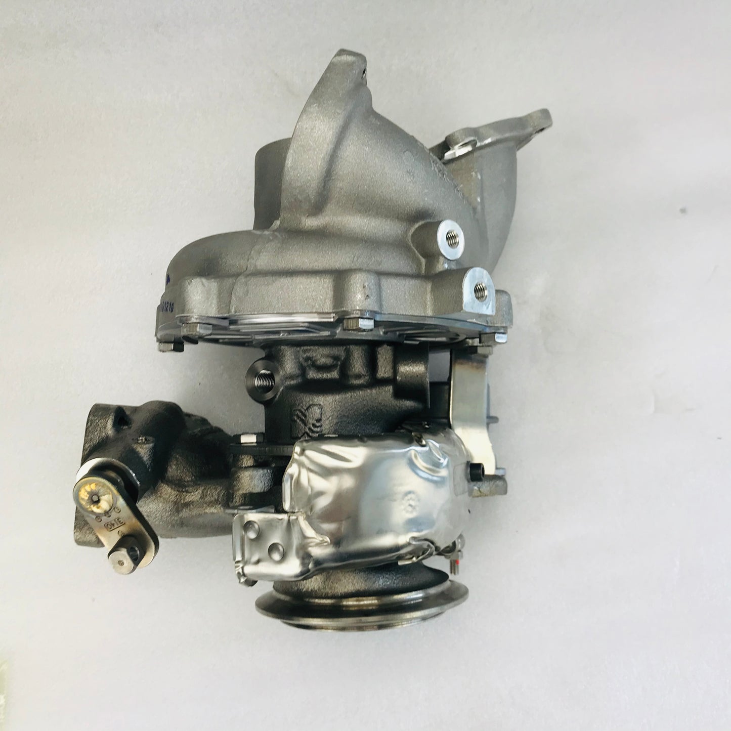 BorgWarner OEM Turbo 53269700004 for BMW 335D 535D 635D X3 X5 X6 35D M57D30TU2