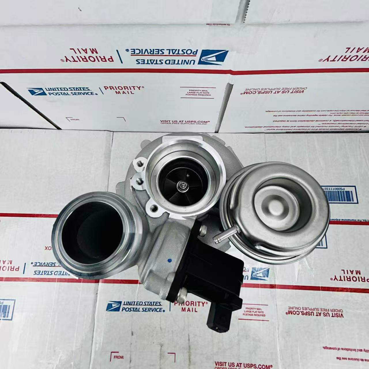 New Turbocharger 793647-0002 793647 For MGT2256S BMW X6 X Drive 50i(E71) N63
